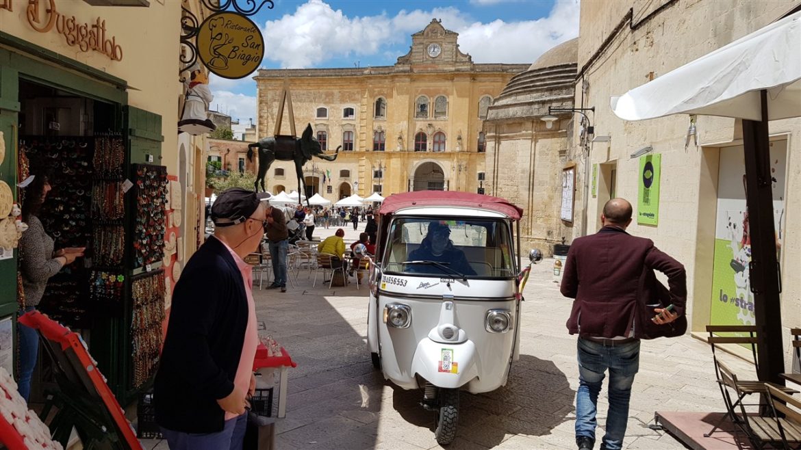 Borgo Valle Rita in una zona verdissima tra Puglia e Basilicata. Una struttura dove relax e gastronomia sono vincenti. A pochi km da Matera capitale europea della cultura