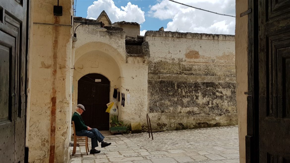 Borgo Valle Rita in una zona verdissima tra Puglia e Basilicata. Una struttura dove relax e gastronomia sono vincenti. A pochi km da Matera capitale europea della cultura