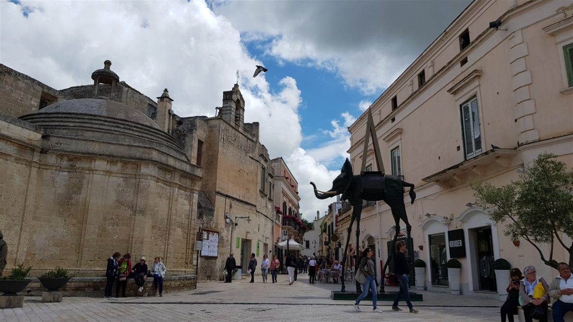 Borgo Valle Rita in una zona verdissima tra Puglia e Basilicata. Una struttura dove relax e gastronomia sono vincenti. A pochi km da Matera capitale europea della cultura